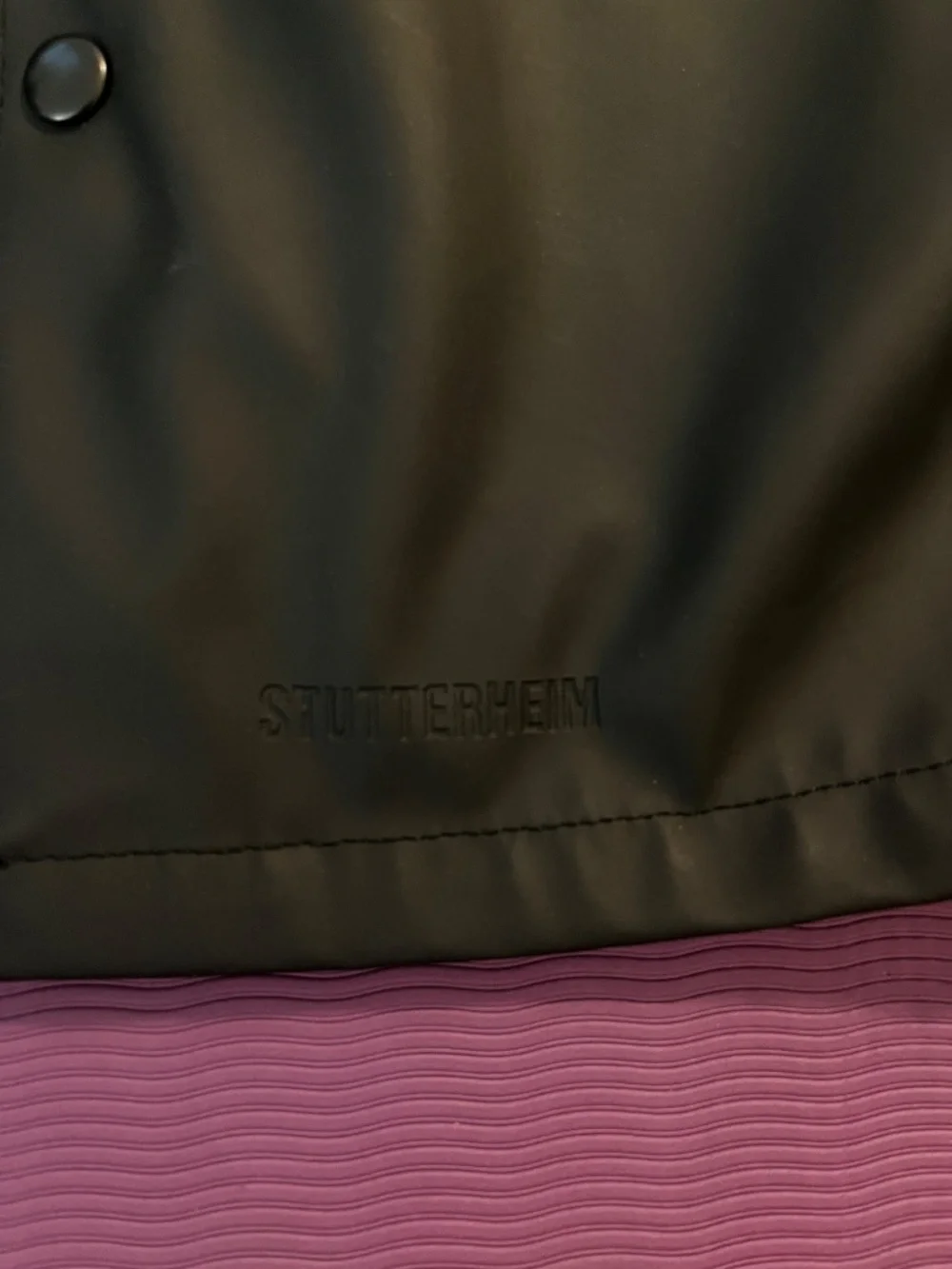 Stutterheim Men's Heavyweight Rain Coat - Picture 6 of 8